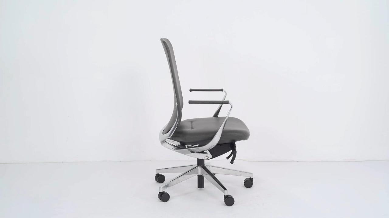 AC82B Luxury Leather Manager Office Chair